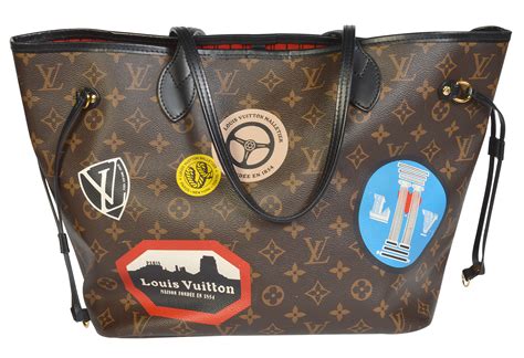 louis vuitton neverfull edition.